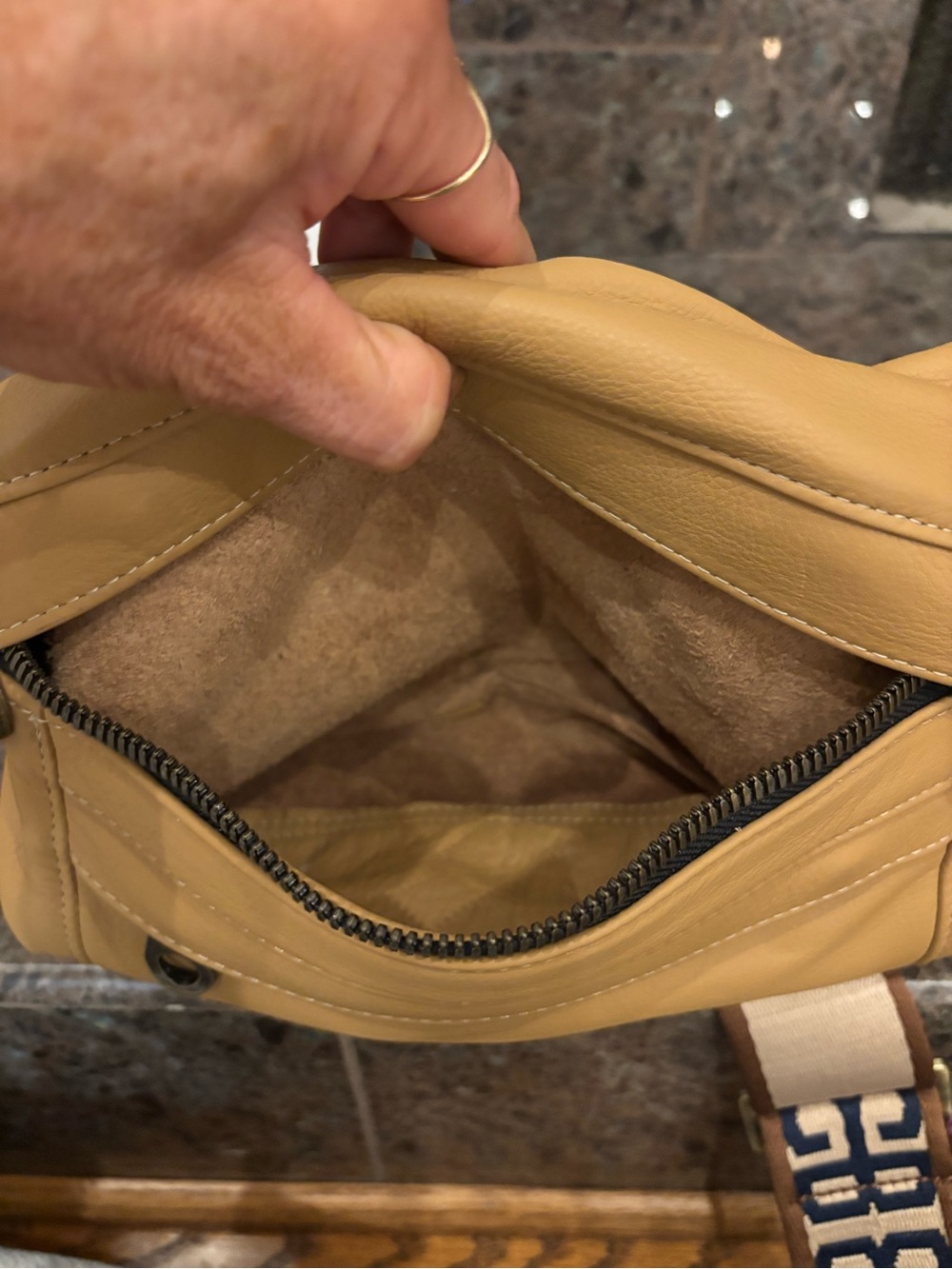 Parker Thatch Leather Shoulder Bag with Patterned Strap - Picture 9 of 10